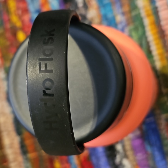 Hydro Flask 32 oz. Wide Mouth with Flex Cap - Picture 5 of 6